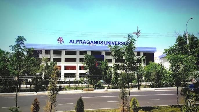 Университет Альфраганус photo 4